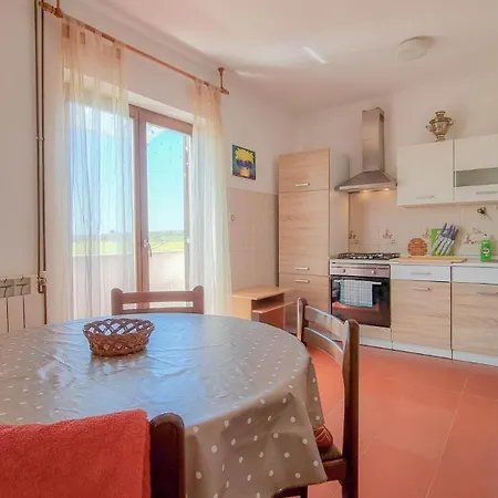 アパート Mirjana Three *