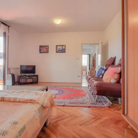 Mirjana Three アパート Novigrad Istria